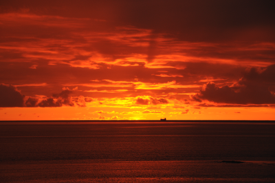 SunsetShipSkerjafjordurIP2014